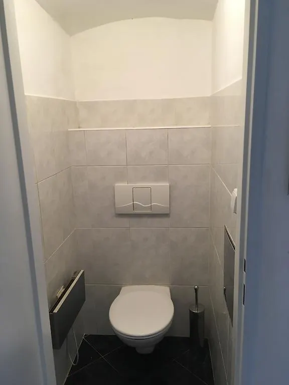 Apartment At The Golden Ram Prag