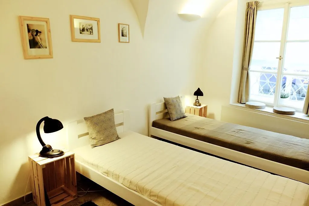Apartment At The Golden Ram Prag