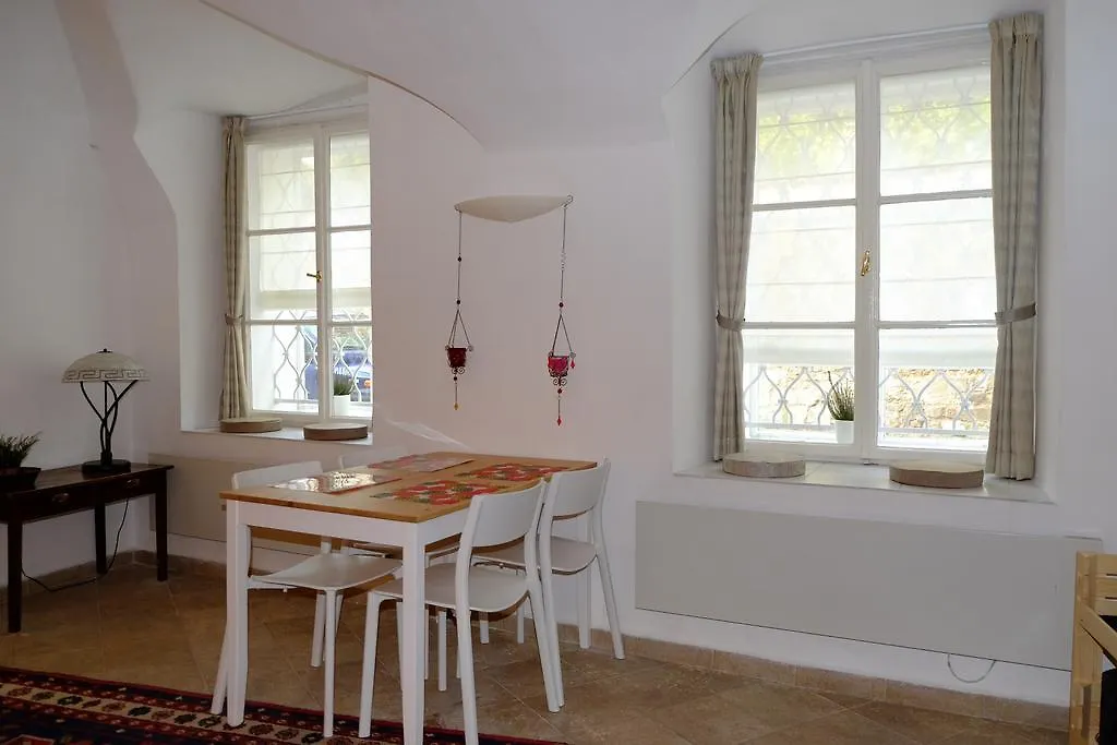 Apartment At The Golden Ram Prague