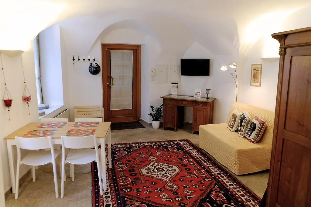 Apartment At The Golden Ram Prague