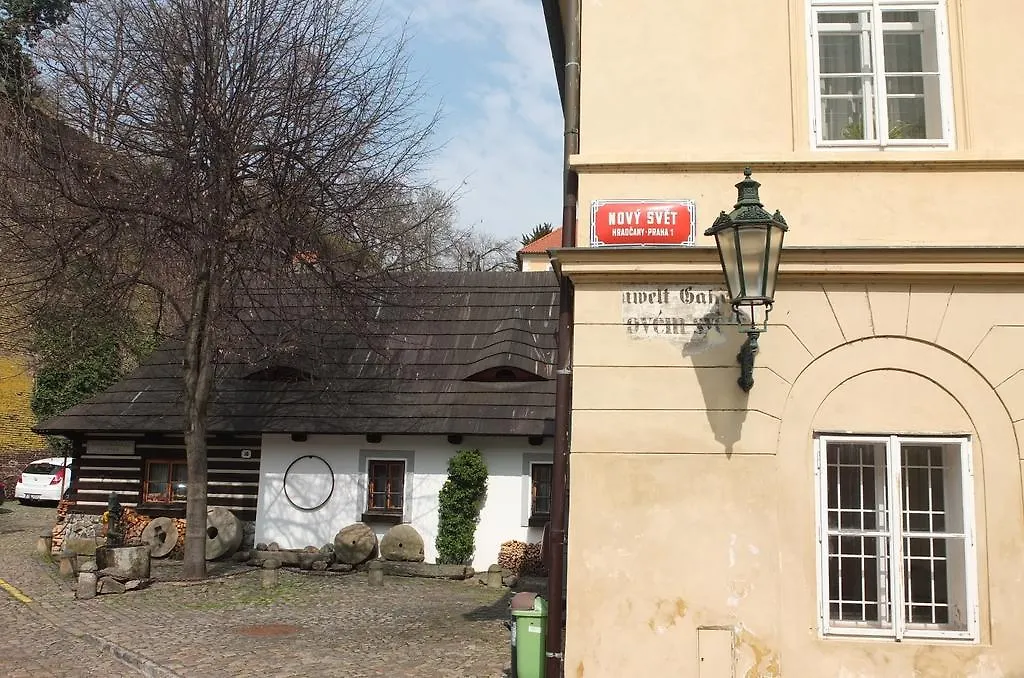 Apartment At The Golden Ram Prague