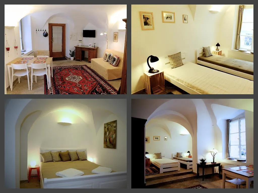 Apartment At The Golden Ram Praga